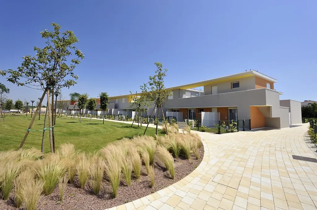 Bosco Dell'Impero Apartment Bibione 0*,  Italy