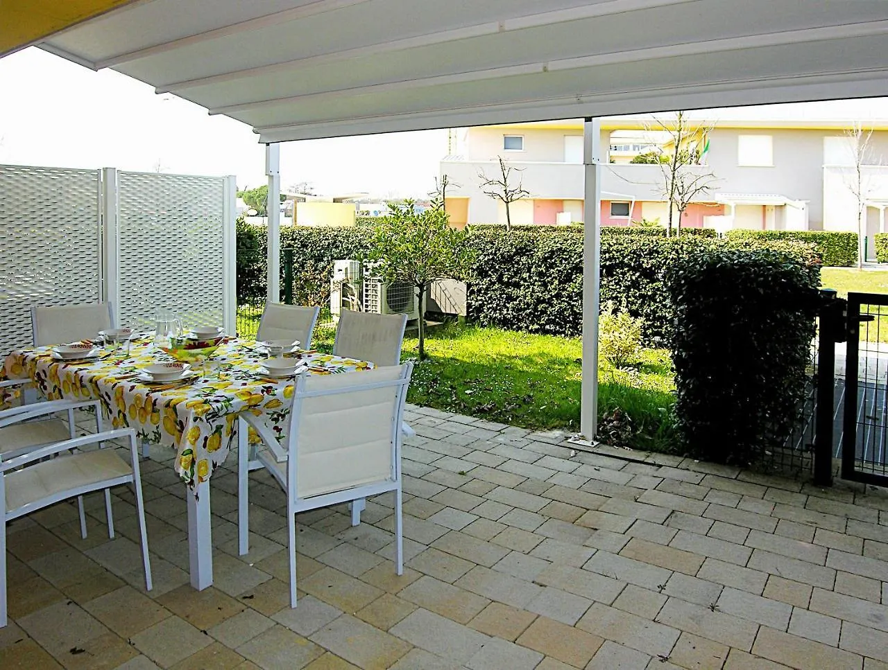 Bosco Dell'Impero Apartment Bibione Italy